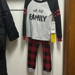 Boys 24 month new nwt pajama set outfit buffalo plaid Christmas family matching
